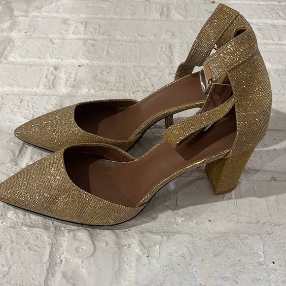 NWT Glitter Gold Pointed Toe Ankle Strap Block Heel Shoe Size 11 - Picture 3 of 7